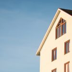 Budowa ekologicznego domu – jaki materiał będzie najlepszym wyborem?